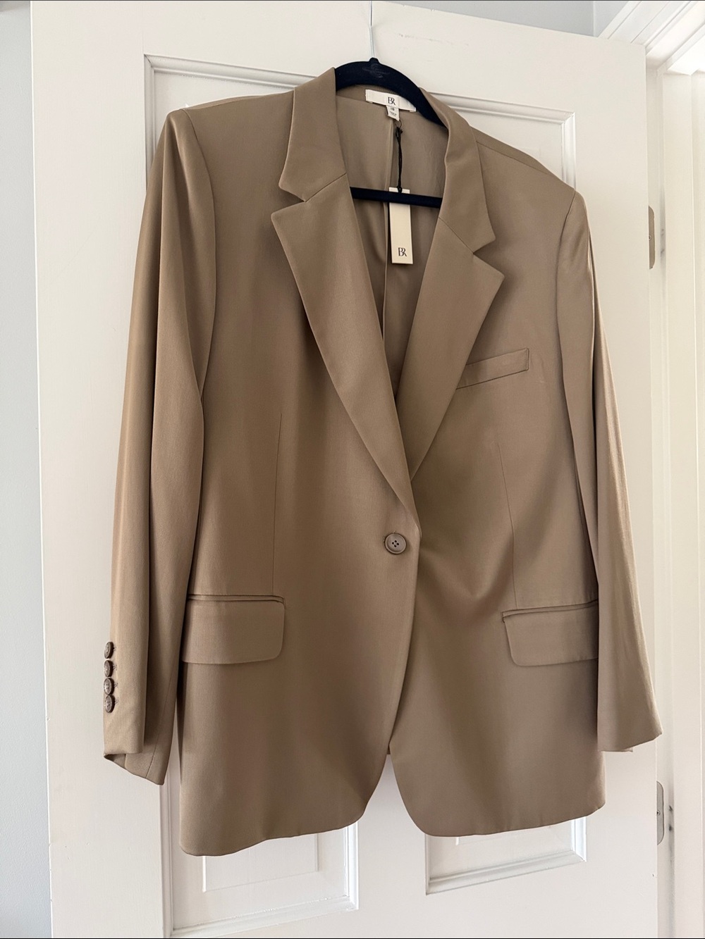 Beautiful Banana Republic women’s Camel/Taupe Single-Button Blazer size 18 NWT